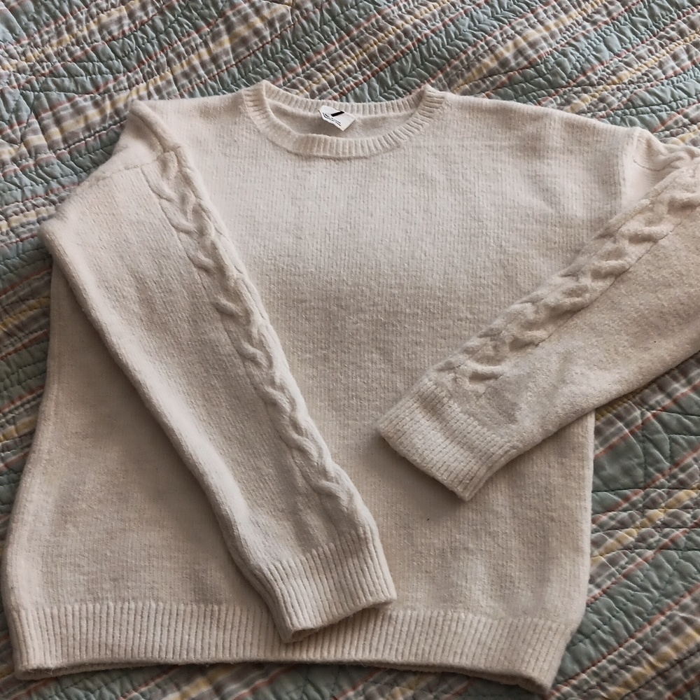 Girls sweater